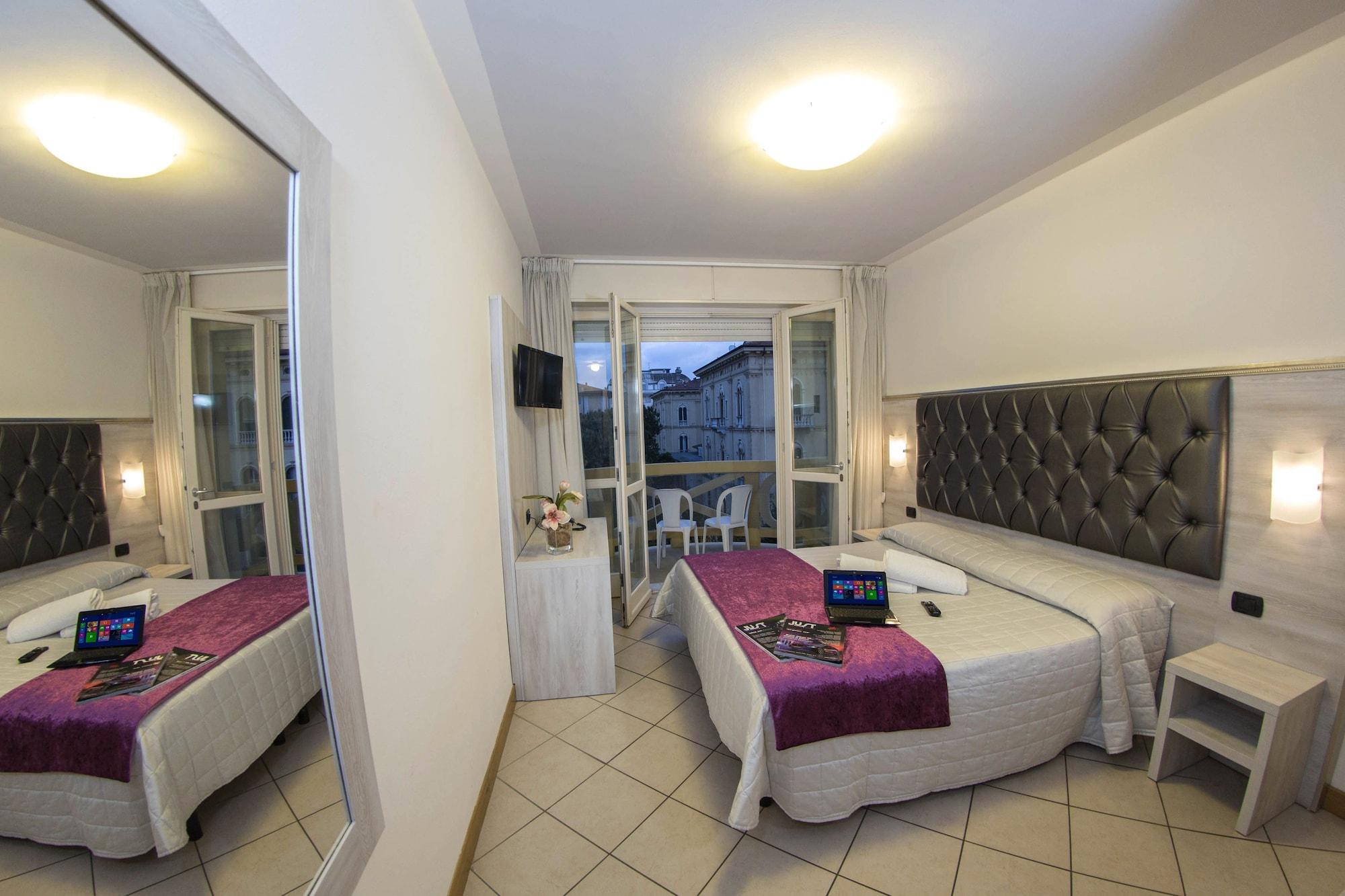 Hotel Playa Viareggio Exterior photo