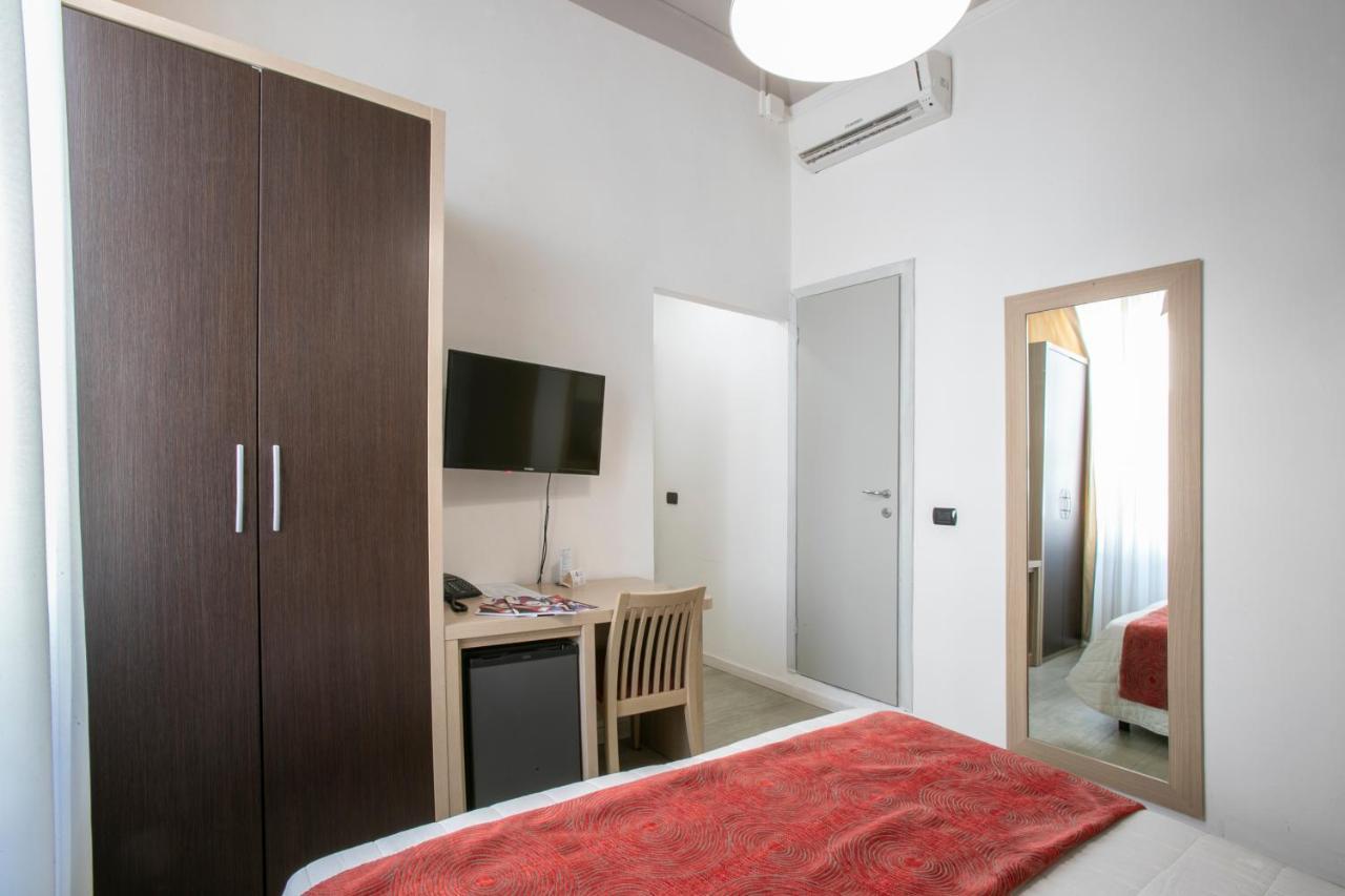 Hotel Playa Viareggio Exterior photo