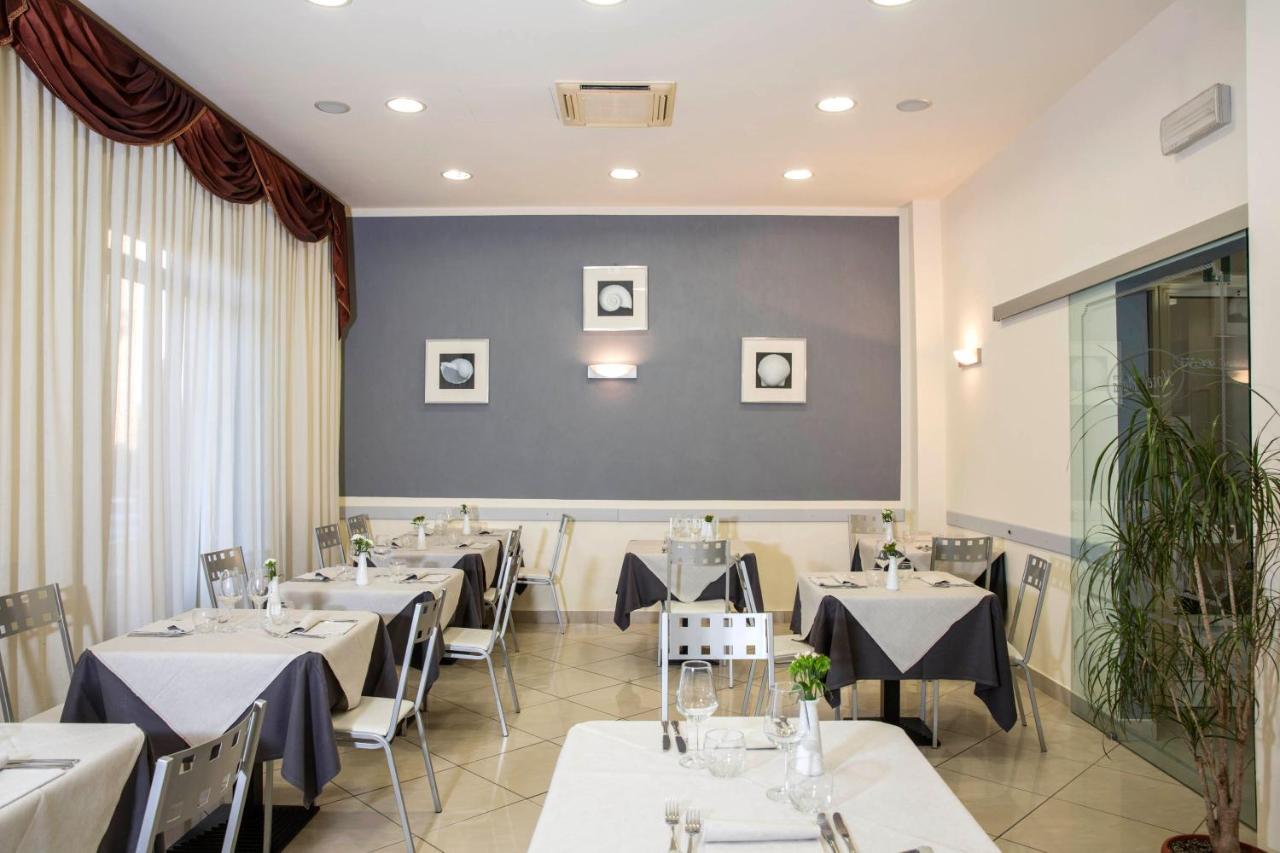 Hotel Playa Viareggio Exterior photo